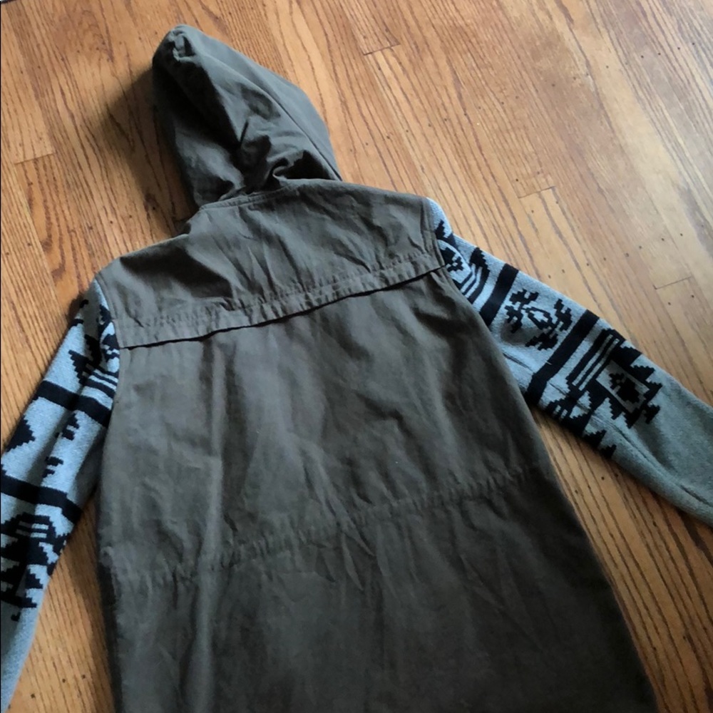 Splendid Jacket - Picture 7 of 7